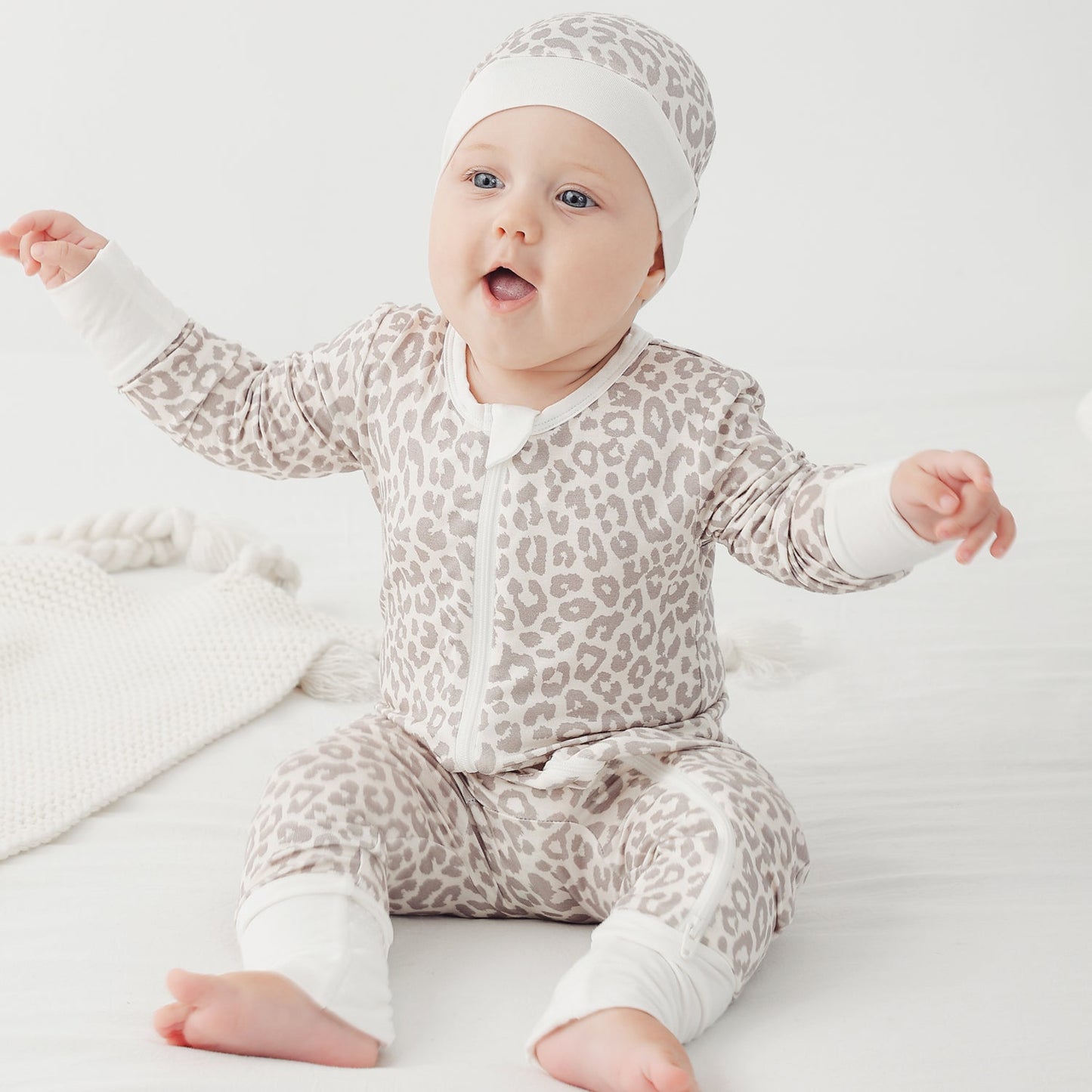 Bamboo Baby Pajamas Convertible Zipper Footie Pajamas Romper